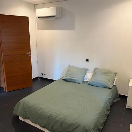 Atypical Loft With Private Pool