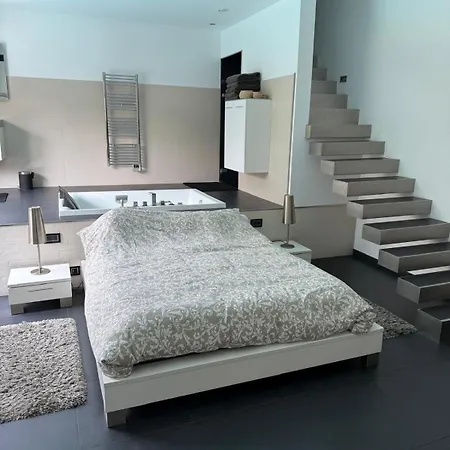 Atypical Loft With Private Pool 펜션 *