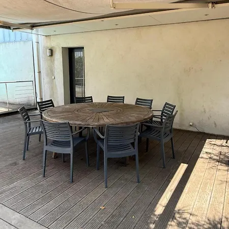 Atypical Loft With Private Pool 펜션 르 라방두