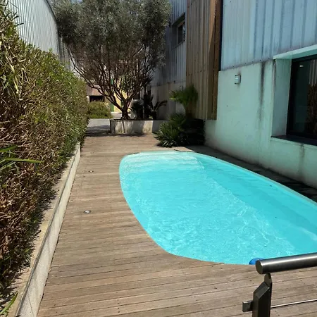 Atypical Loft With Private Pool 펜션