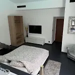Atypical Loft With Private Pool Hébergement de vacances *