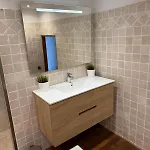 Hébergement de vacances Atypical Loft With Private Pool