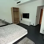 Atypical Loft With Private Pool Hébergement de vacances *