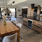 Atypical Loft With Private Pool Hébergement de vacances Le Lavandou